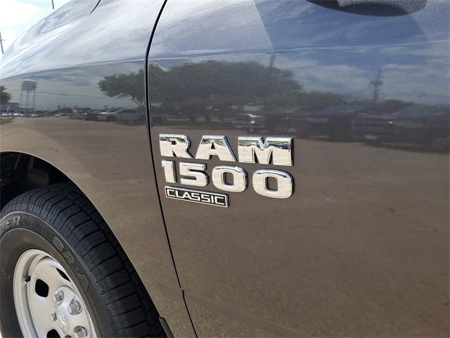 2024 RAM Ram 1500 Classic RAM 1500 CLASSIC TRADESMAN CREW CAB 4X2 5'7' BOX